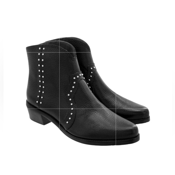 Brighton Wonder Booties Black Leather Studded Size 8.5 - Picture 1 of 9